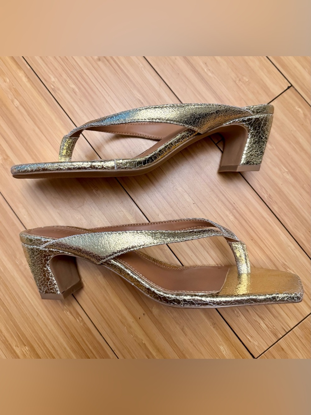Steve Madden Gold Genuine Leather Thong Low Heel Sandals NWOT